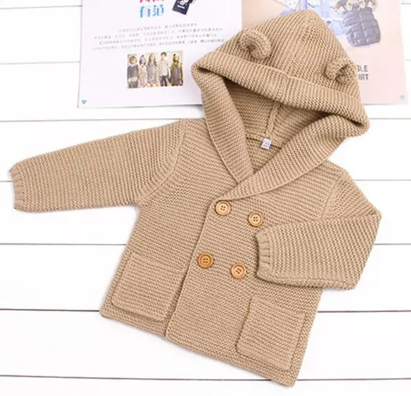 Chaqueta de Punto con Capucha para Bebés y botones de madera