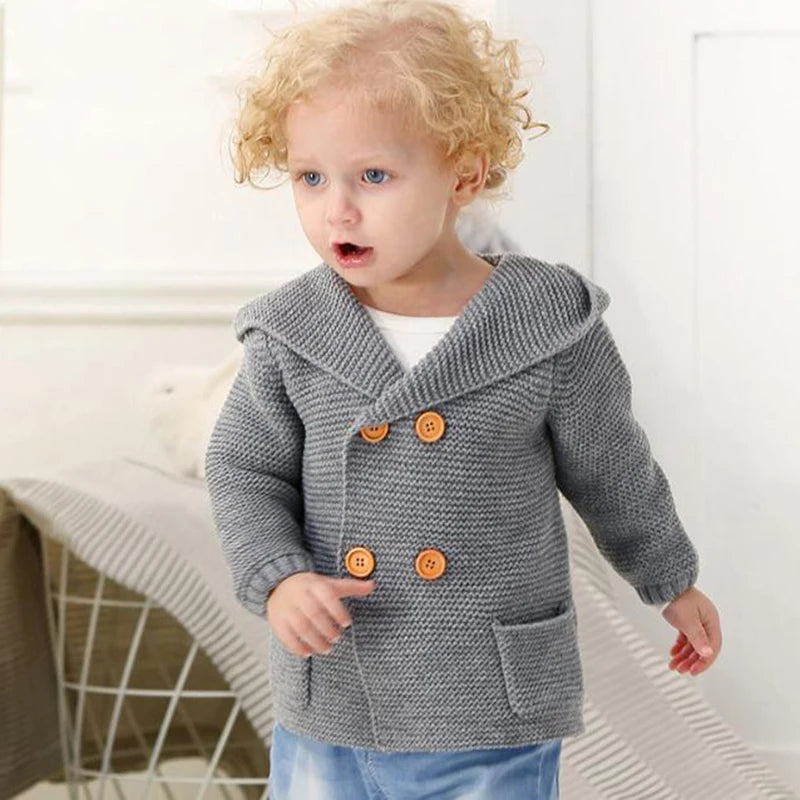 Chaqueta de Punto con Capucha para Bebés y botones de madera