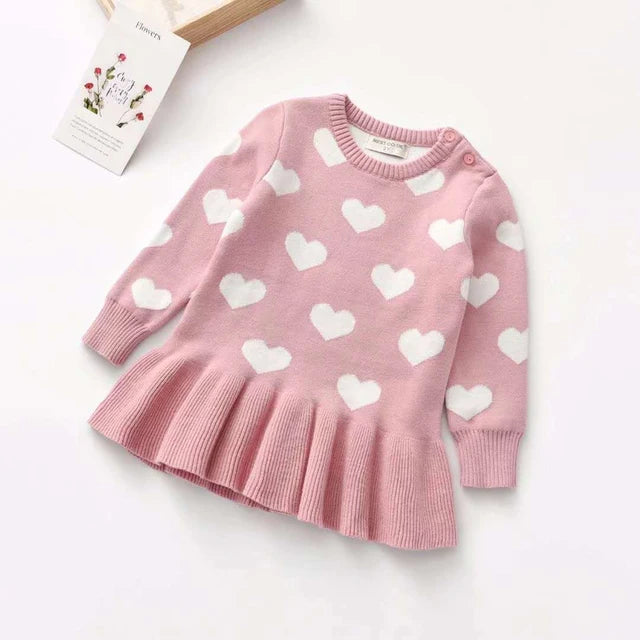 Vestido de invierno con estampado de corazones para niña