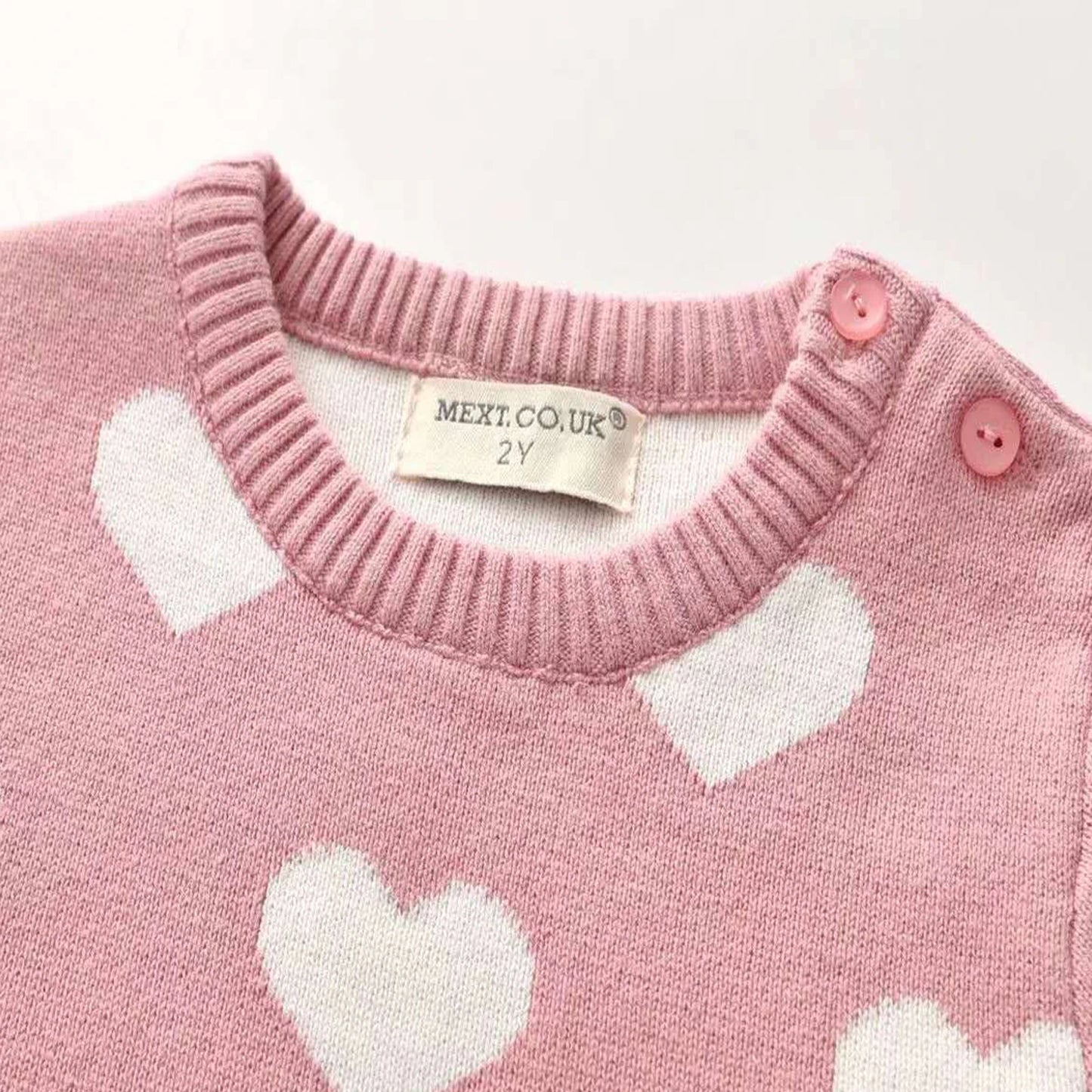 Vestido de invierno con estampado de corazones para niña